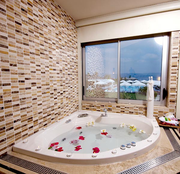 Corner Suite