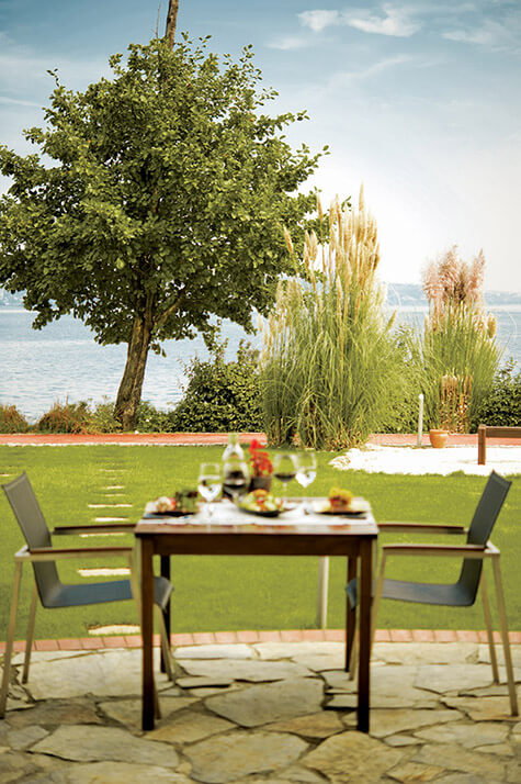 Aqua Restaurant & Bar Outdoor Area